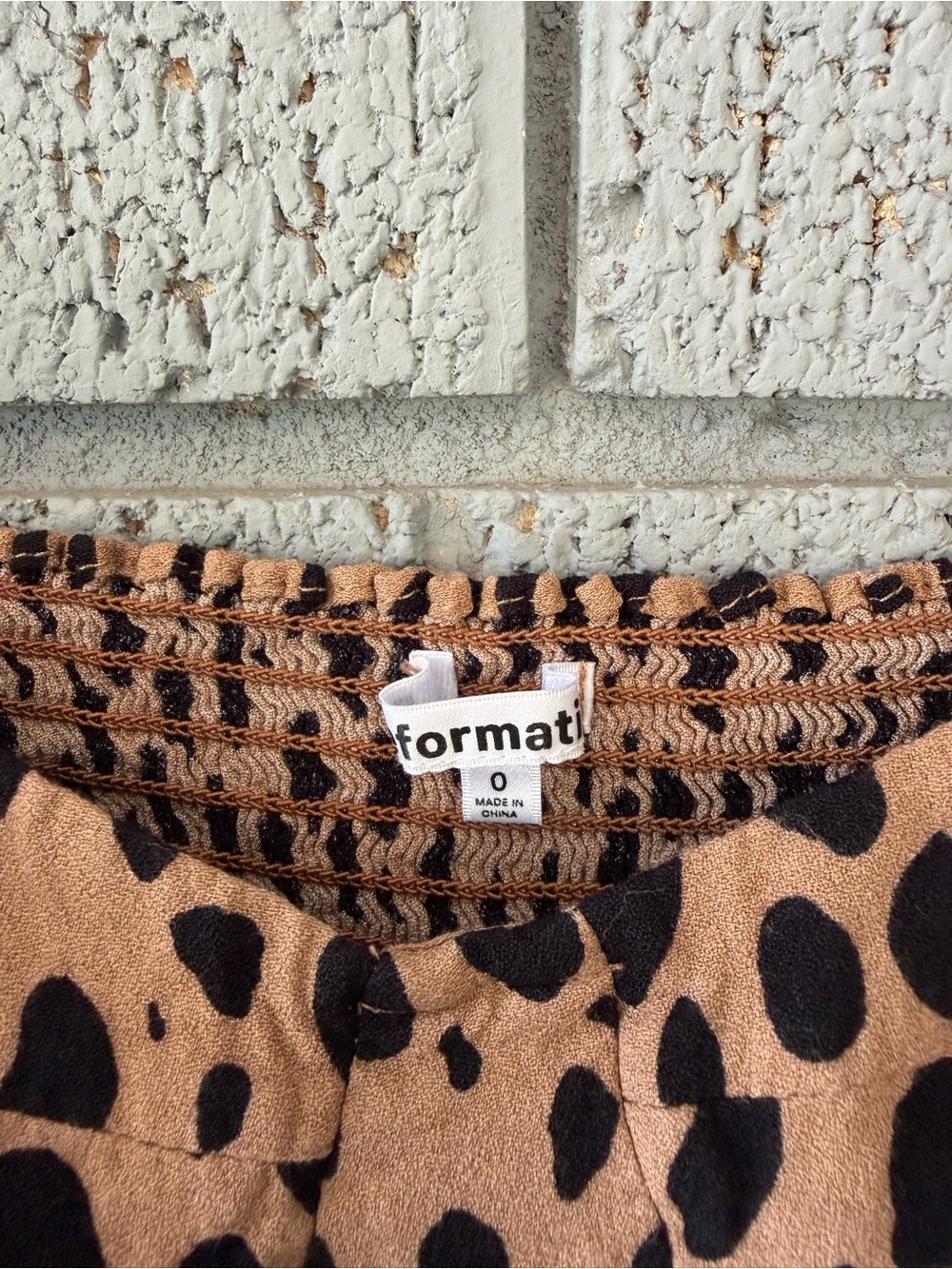 Reformation Reign Top Bobcat Animal Print Size 0 Tan Black Smocked - Picture 4 of 6